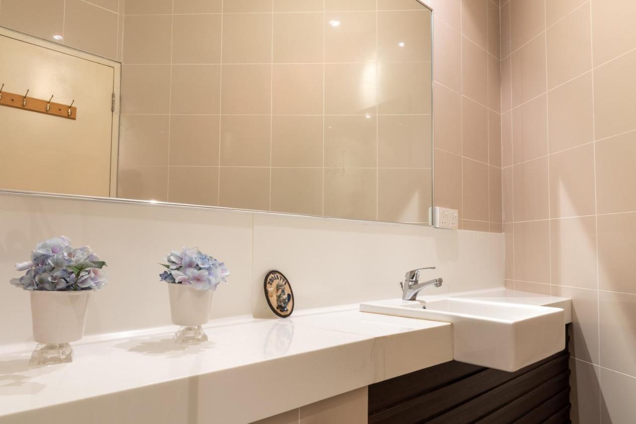 Rosebury Studio Suite By D Imperio Homestay George Town Esterno foto